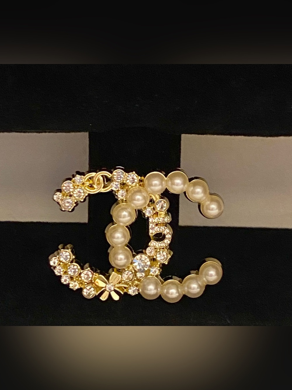 Fashion Jewelry Gold Pearl & Clear Crystal CC Luxury Brooch Large
